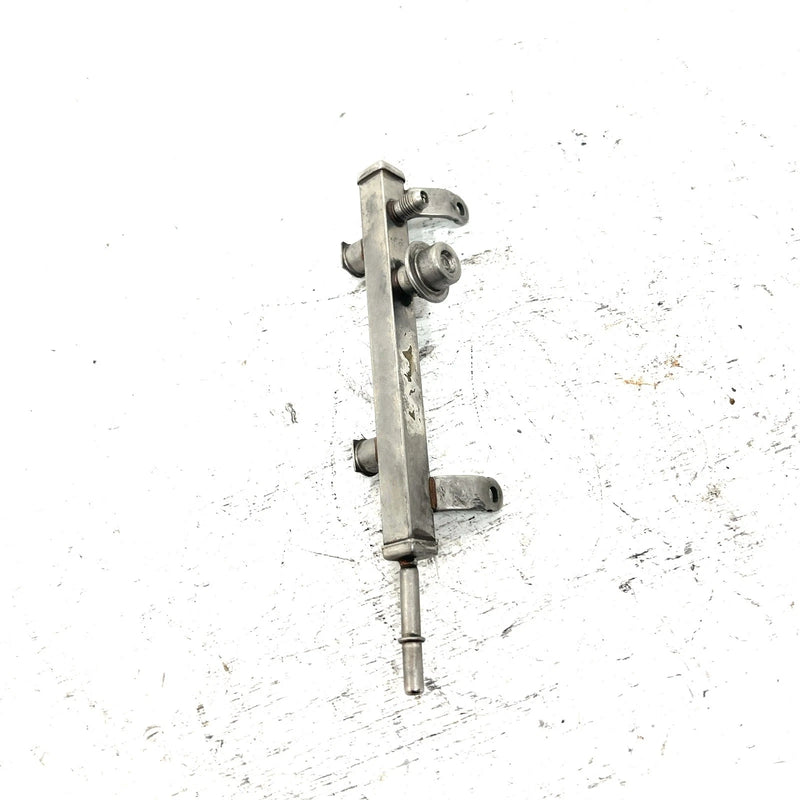 2013 Polaris Ranger XP 900 OEM Fuel Rail 2522177 XP11.1