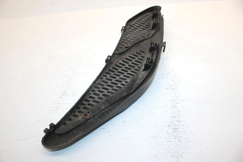 2002 Ski-doo Mxz 500 Oem Right Middle Hood Vent Grille 517302028 SS16