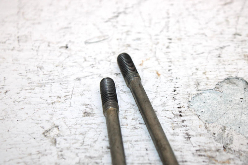 1990 Yamaha  Moto 4 Oem Flange Bolt Pair 90105-08160-00 90105-08195-00 AY5