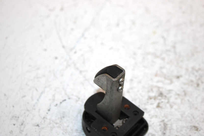 1998 Yamaha Waverunner Gp800 Oem Hood Latch GP7-6517C-00-00 JY9