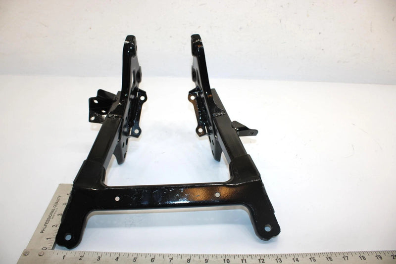 21 Can-am Outlander Max 450 4x4 Dps Oem Rear Frame Support 705203387 AB4