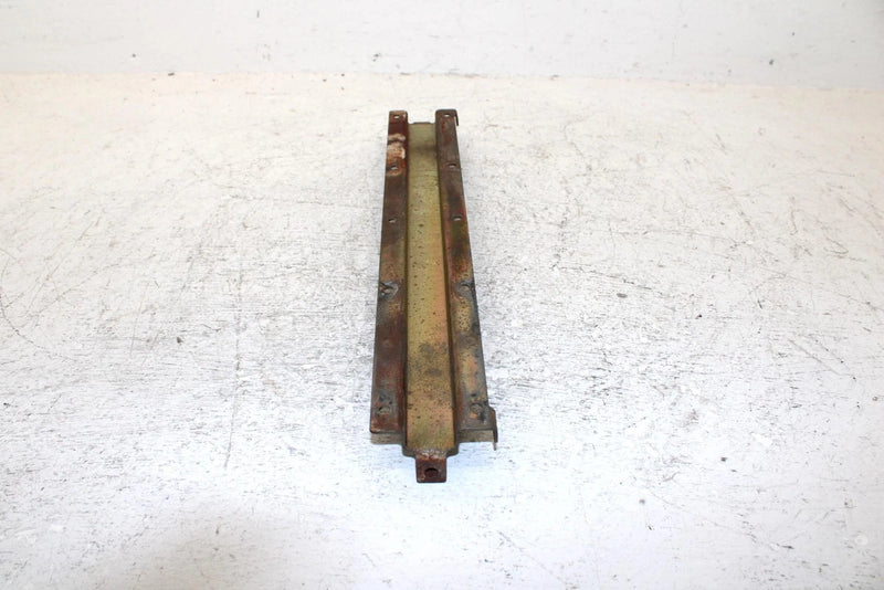 1995 Yamaha Vmax 500 Oem Seat Bracket 8AB-21946-00-00 SY34