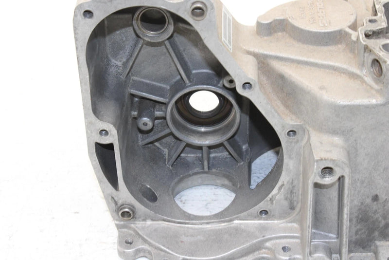 2003 Polaris Sportsman 700 Oem Transmission Case 3233867 AP189