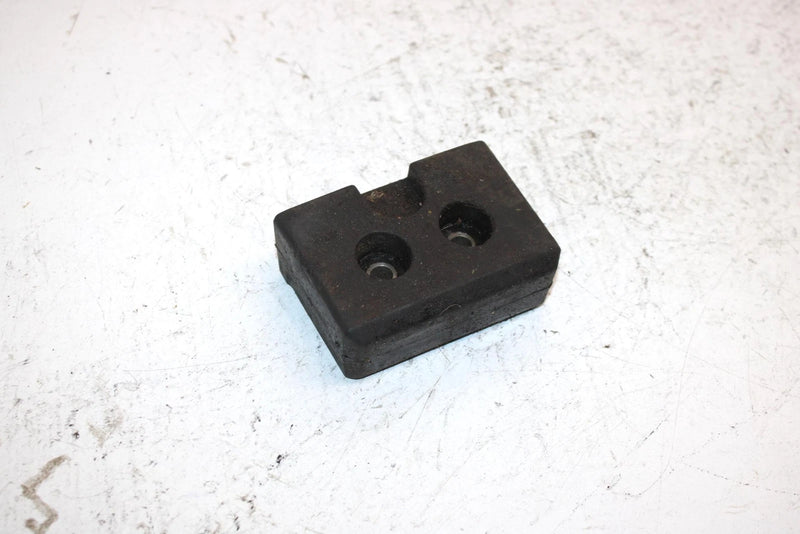 1990 Kawasaki 650 Ts Oem Waterbox Mount Dampner 92160-3731 JK8