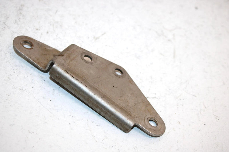 1990 Kawasaki 650 Ts Oem Fuel Filter Mount Bracket 11046-3842 JK10