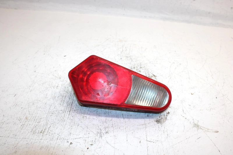 07 Polaris Sportsman 800 Efi Oem RH Tailight 2410428 AP59