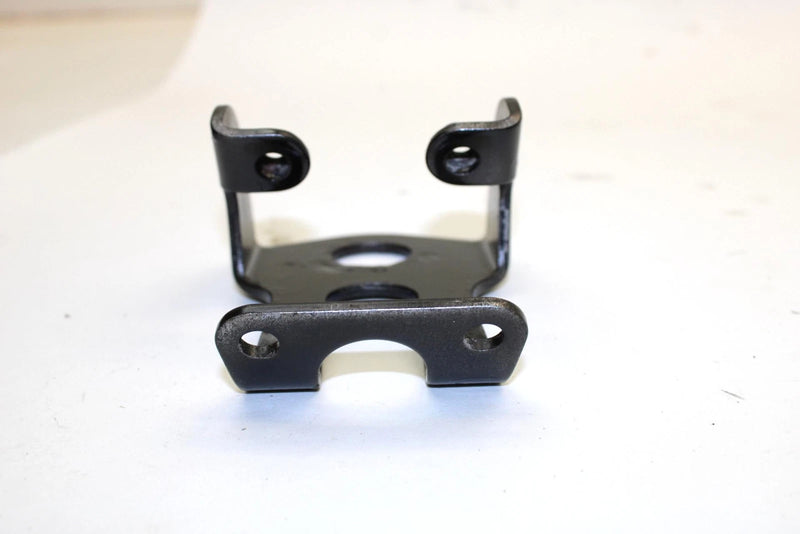 1994 Yamaha Vmax 600 Oem Front Upper Left Motor Mount 82M-21415-00-00 Q2581