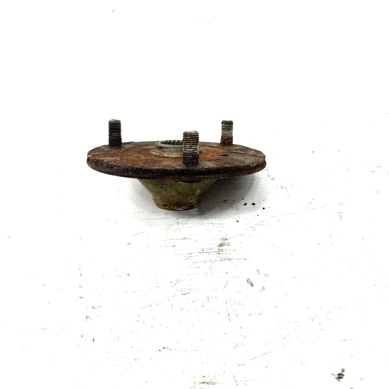 1982 Yamaha Tri Moto 125 OEM Rear Wheel Hub W/Studs 5V7-25383-00-00 AY62