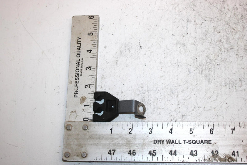 1993 Yamaha Waverunner 650 Oem Electrical Cord Clamp 6R8-82361-00-00 JY23