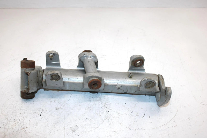 04 Arctic Cat Mountain Cat 900 Efi 151in Oem Left Steering Knuckle 1703-328 SAS6