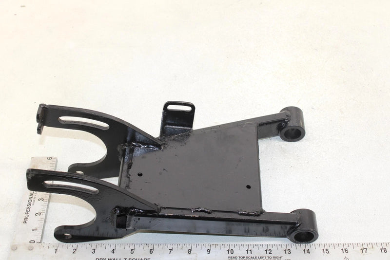 86 Polaris Trail Boss  Oem Rear Suspension Swing Arm 1580003 AP138