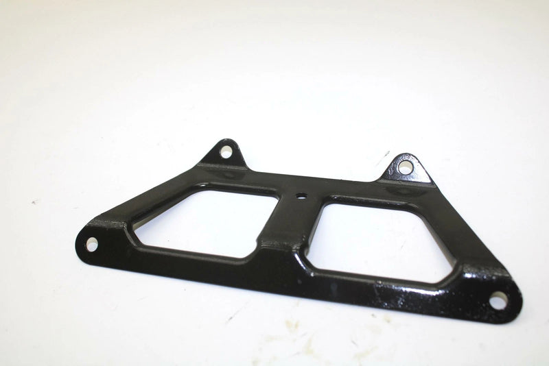 03 Polaris Magnum 330 4x4 OEM Top Oil Cooler Bracket 5245416-067 Q5102