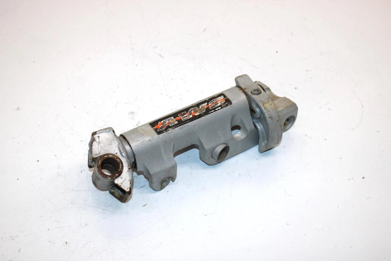 07 Arctic Cat M1100 Efi 153 Oem Left Steering Knuckle 1703-631 SA308