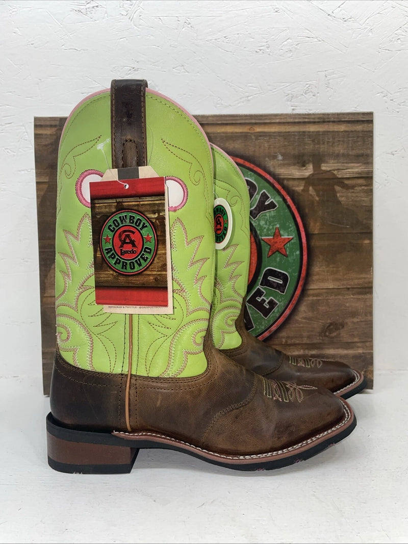 New Women’s Green Laredo Cowboy Boots. 5606 8 M. 16-64