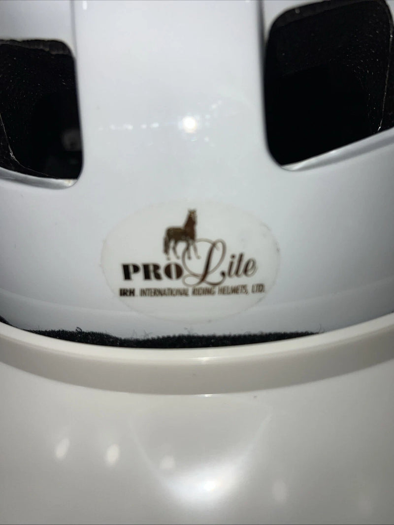 New Women’s White Pro Lite English Riding Helmet. 1056 Large. 12-84
