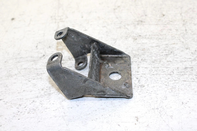 1990 Yamaha Phazer Ii Oem Engine Bracket 3 8V0-21429-01-00 SY16