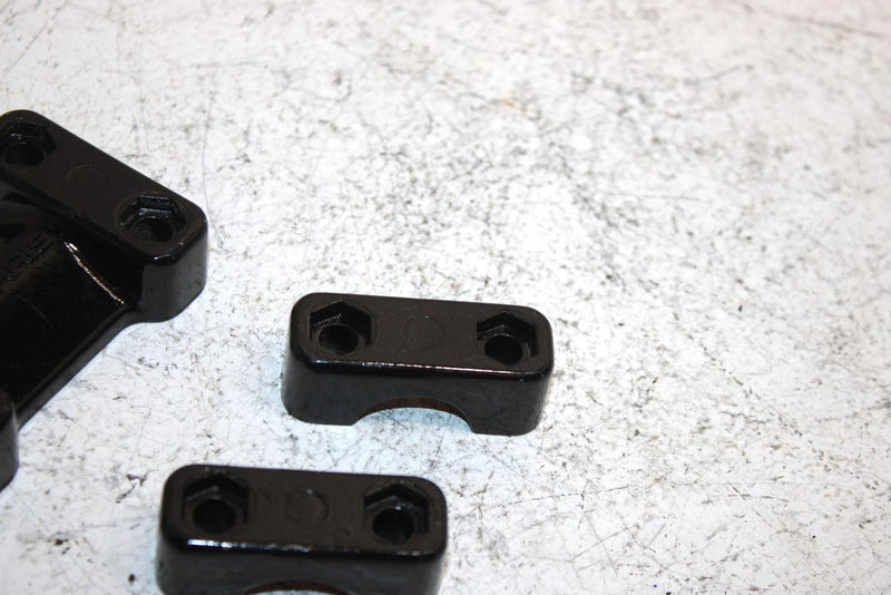 94 Polaris 440 L/c Oem Handebar Mount Set 5630187-067 5630382-067 SP53