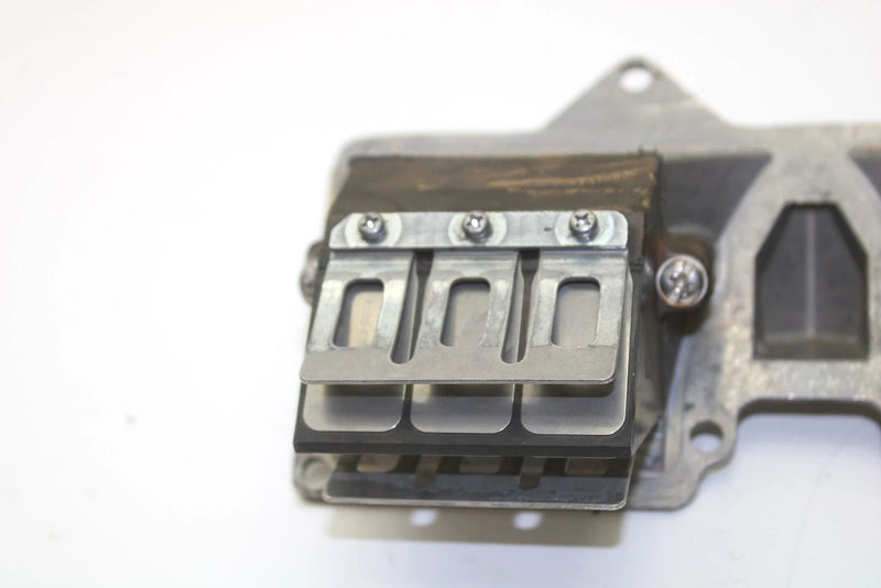 96 Yamaha Wave Runner III OEM Lower Intake Manifold 6M6-13641-00-94 JY0 