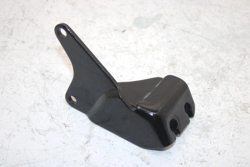 86 Yamaha  Moto 4 Oem Rear Brake Cable Mount 59V-26381-00-00 AY39