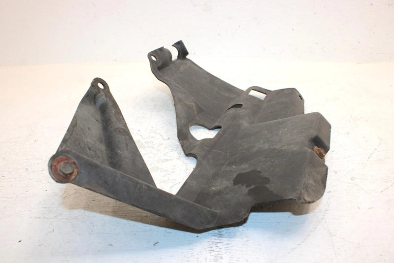 1986 Honda Trx 350 A Fourtrax 4x4 Oem Left Inner Fender 84700-HA7-670 AH43