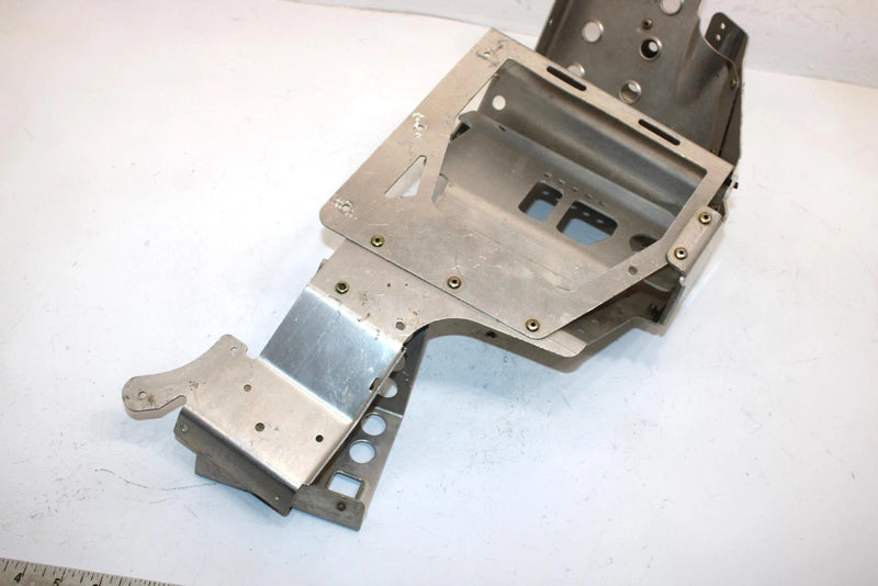 06 Polaris Fst Switchback Oem Left Footwell 5250948 1015301 SP205
