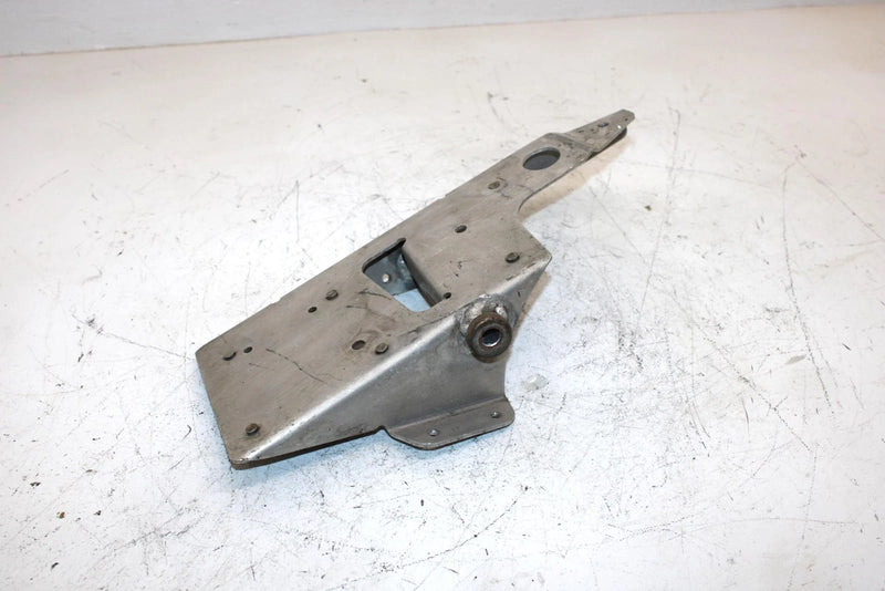 07 Polaris Supersport Edge Oem Left Trailing Arm Mount 2202059 Q5155