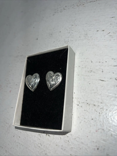 New Women’s Congress Leather Silver Heart Earrings. 93141 B-6