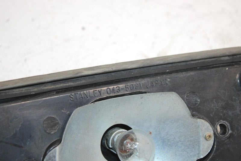 83 Yamaha Excel Iii Ec340g Oem Taillight Base 8A1-84710-00-00 SY7