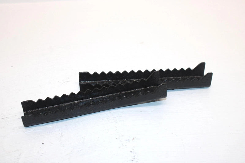 2005 Arctic Cat 500 4x4 Oem Footpeg Pair 5506-497 AA1