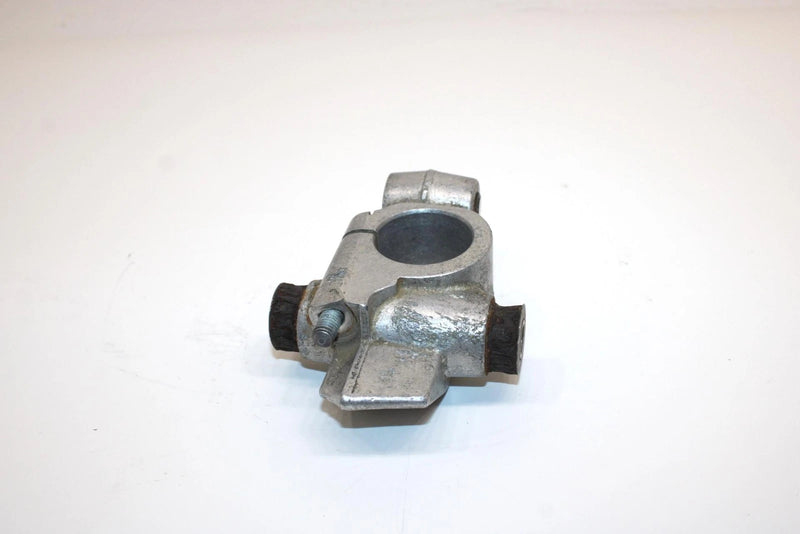 1994 Yamaha Vmax 600 Oem Left Suspension Bracket 8AB-23743-01-00 SY25