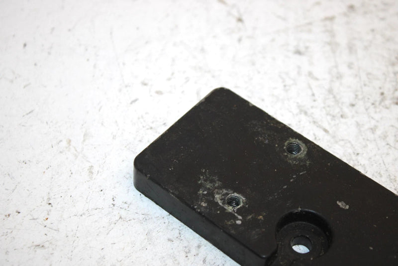 1990 Kawasaki 650 Ts Oem Left Exhaust Mount Plate 39009-3703 JK8