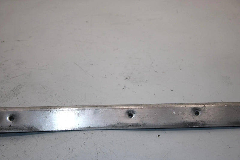 01 Ski-doo Mxz 800 Oem RH Frame Reinforcement 518321561 SSS