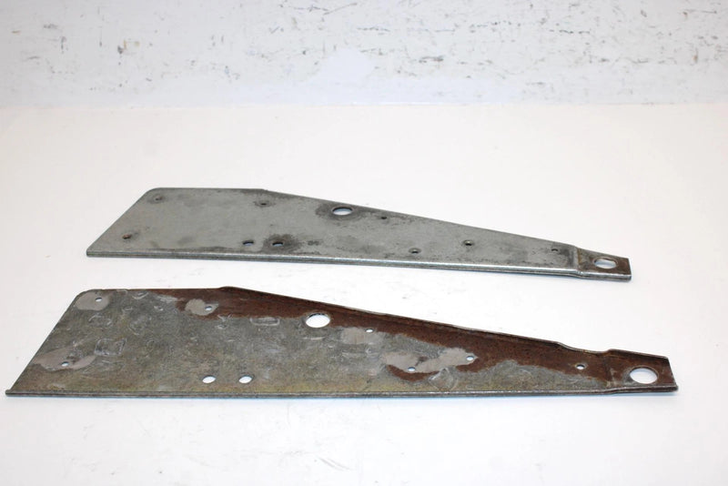 1988 Yamaha Phazer Oem Front Tunnel Bracket Set 83V-21910-01-00 SY26
