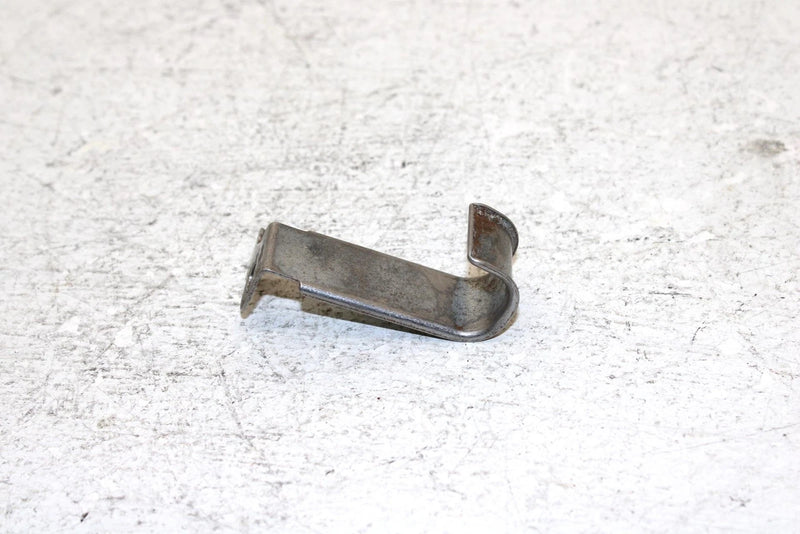 1999 Yamaha Vmax 600 Sx Oem Brake Hose Holder 8DF-25886-00-00 SY5