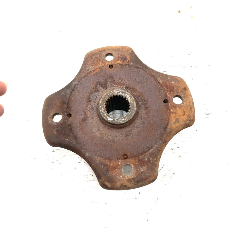 1985 Yamaha Tri Moto 200 YTM200 OEM Rear Wheel Hub 24W-25383-00-00 AY59