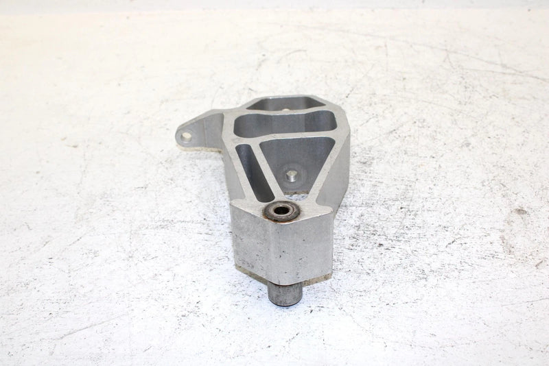 2013 Polaris 600 Rush Pro Oem Right Steering Knuckle 1823802 SP30.1