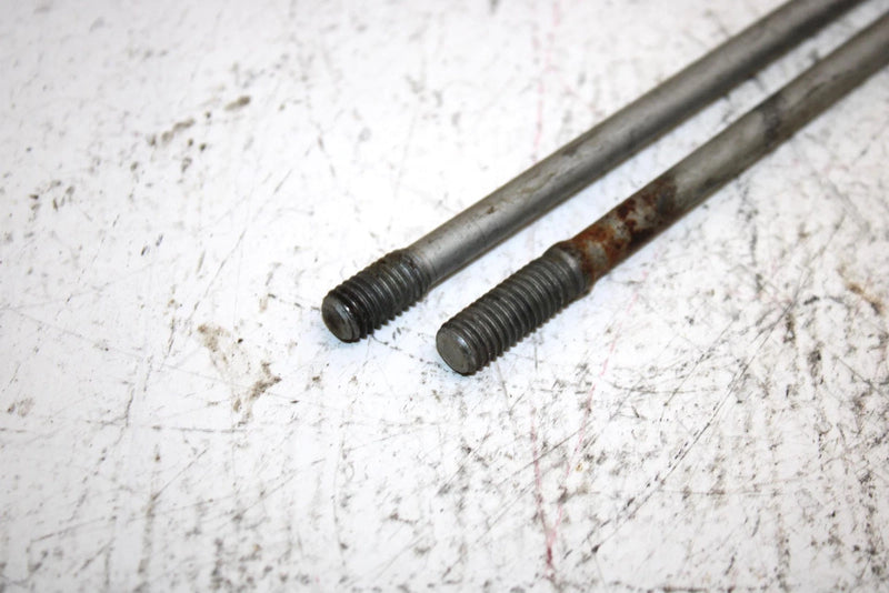 2004 Honda Fourtrax Recon Es Oem Cylinder Stud Bolt Pair 90031-HN6-000 AH8