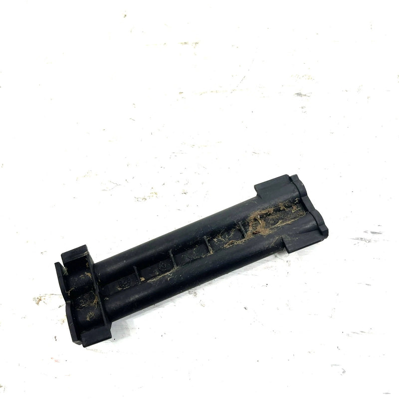 99-03 Sea-Doo GTX OEM Water Outlet 271000785 JS33