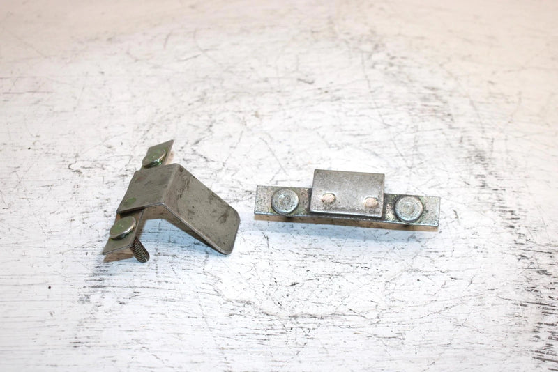 2001 Ski-doo Mxz 600 Oem Hood Guide Pair 502006500 SS4