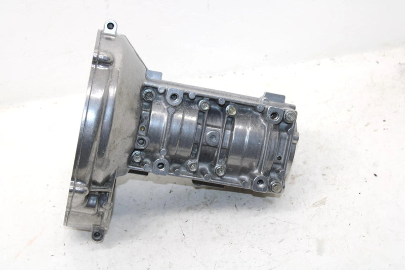 1988 Yamaha Enticer 340 Oem Crankcase Assembly 8G8-15100-02-00 SY130
