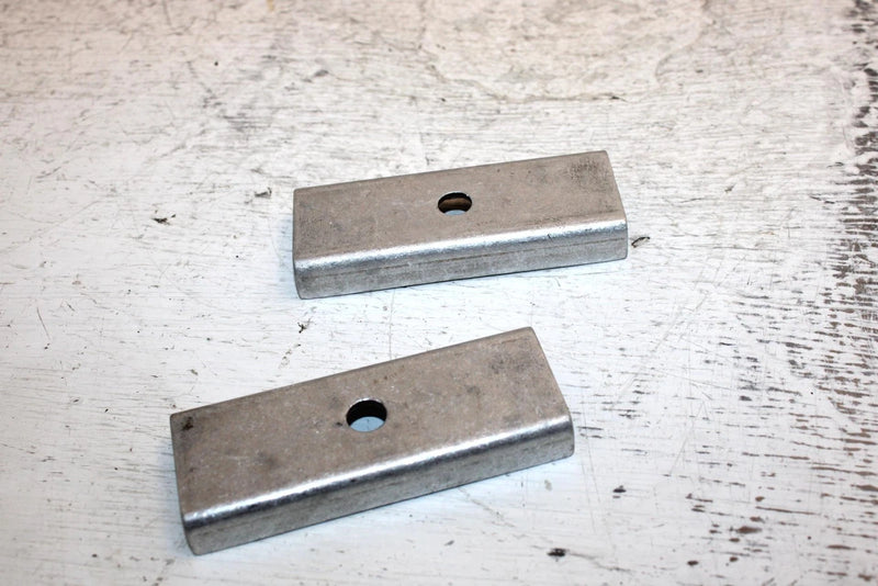 2001 Polaris 500 Classic Oem Retainer Ski Rubber Pair 5243824 SP27