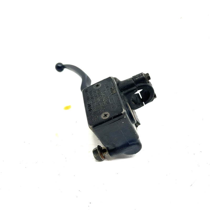 03 Bombardier Traxter 500 4x4 OEM Front Brake Master Cylinder 705600120 AB15.1