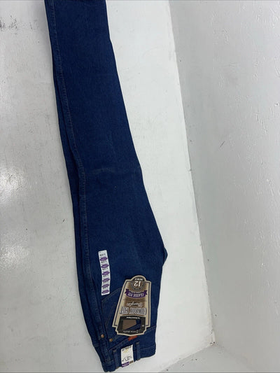 New Men’s Cowboy Cut Wrangler Classic Fit Denim Jeans. 11/12-36 F-35
