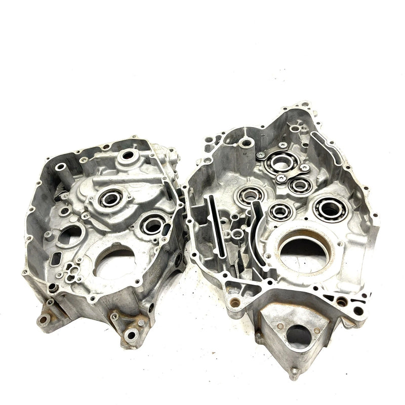 1992 Yamaha Big Bear 350 YFM350FW 4x4 OEM Crankcase 1YW-15100-07-00 AY53