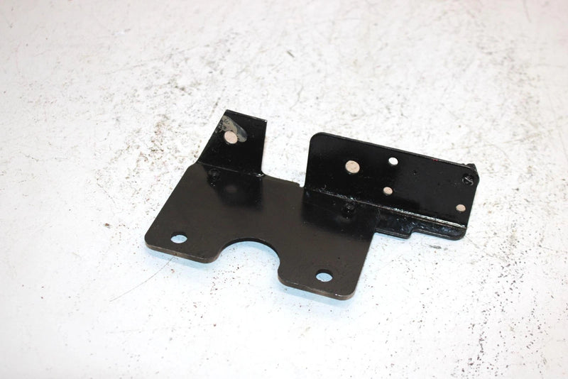 1993 Polaris 350l 6x6 Oem Taillight Mount Bracket 5240244-067 AP153
