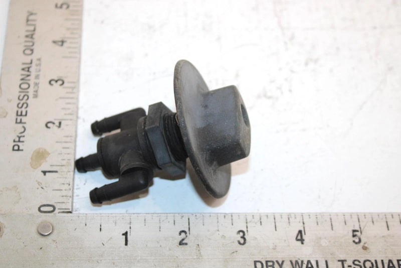 98 Polaris Xplorer 300 Oem Fuel Petcock 5432559 7052154 AP69