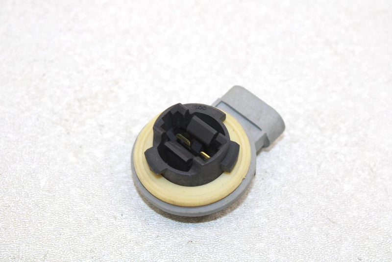 05 Polaris Xc Sp 800 Oem Taillight Socket 4010767 4011435 SP202