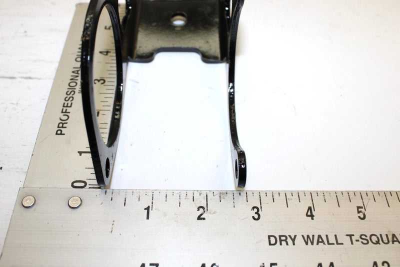 1994 Yamaha Vmax 600 Oem Front Upper Right Motor Mount 8AB-21416-01-00 Q2520