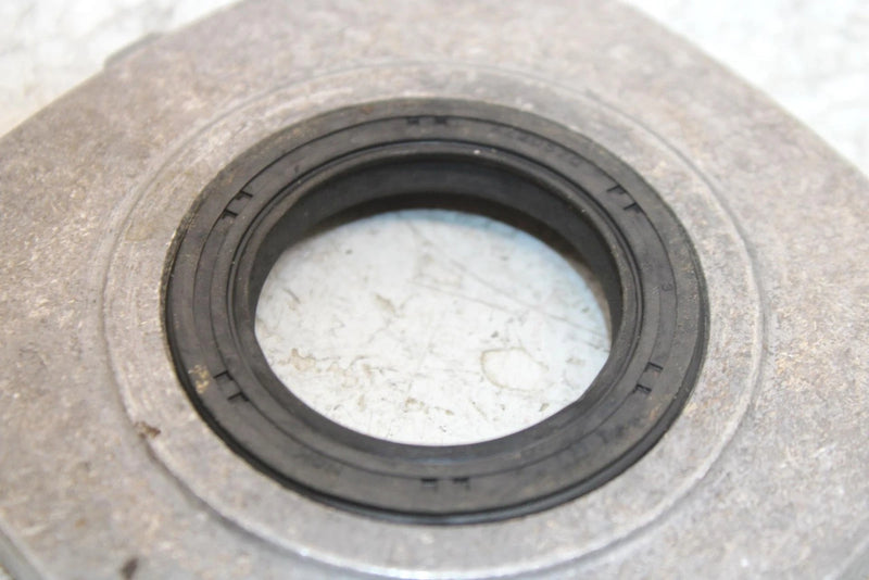 1999 Kawasaki Prarie 400 Oem Crank Seal Plate 11012-1982 AK28