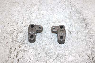 85 Honda Atc110 A Oem Upper Handlebar Clamp Set 53111-958-000 53121-958-000 AH13